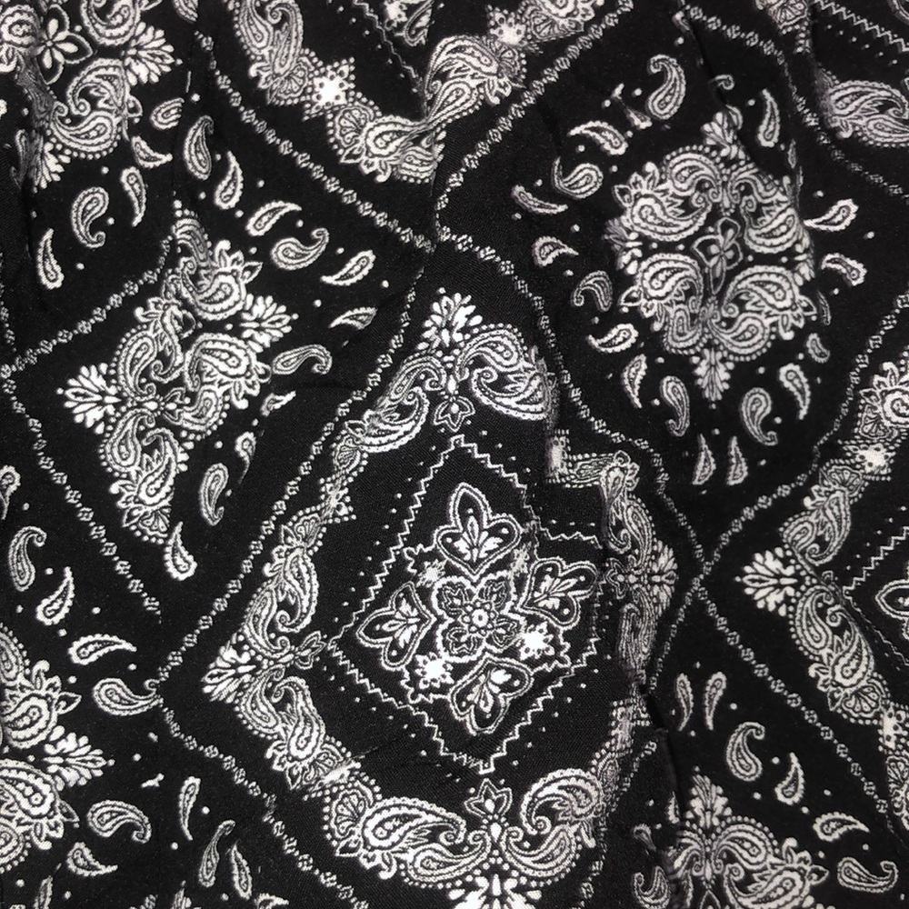 Patterned Shorts - Picture 3 of 3